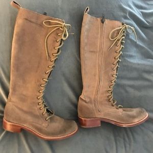 Gee WaWa Tan Suede Lace Up Boots size 8